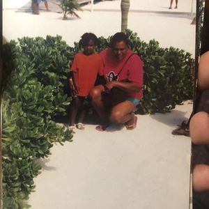 Meet your Posher, Thea